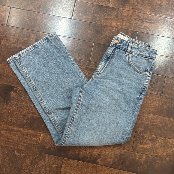 Dynamite | 2 | Mika Relaxed Straight Mid Rise Women's Jeans - Picture 7 of 8